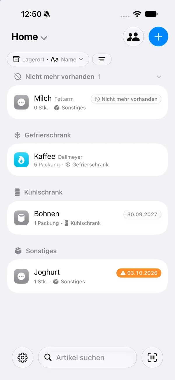 Screenshot der App: Vorräte nach Lagerort gruppiert, mit Gefrierschrank, Kühlschrank und Sonstiges, jeweils mit Menge und Ablaufdatum.